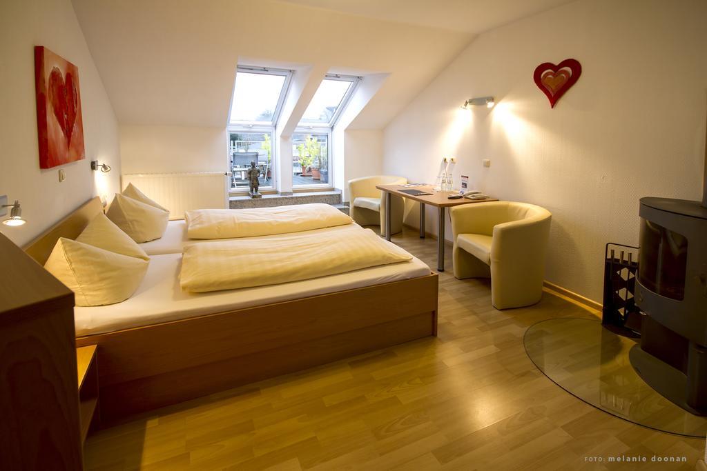 Hotel-Restaurant-Haus Berger Фирзен Екстериор снимка