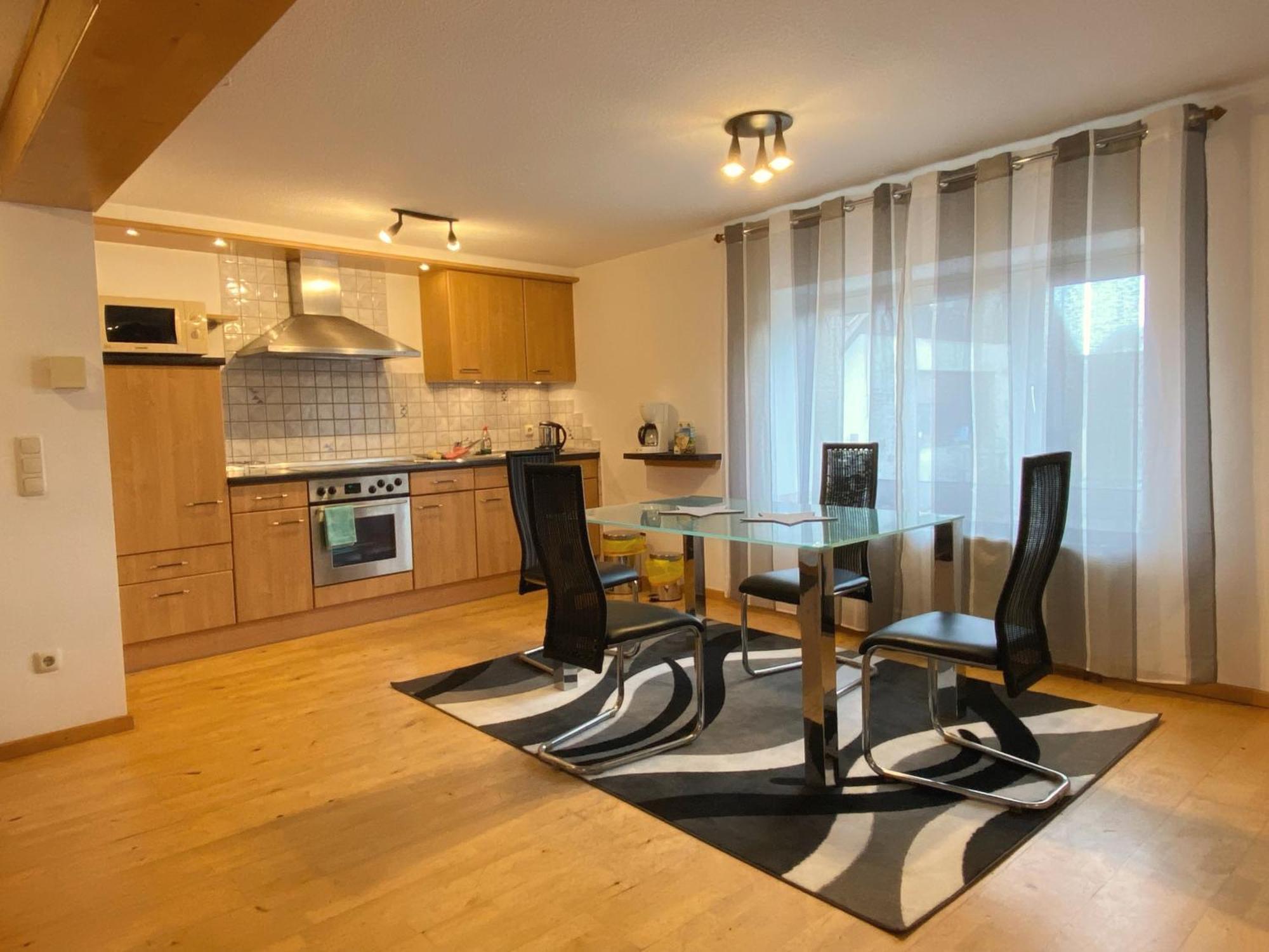 Hotel-Restaurant-Haus Berger Фирзен Екстериор снимка