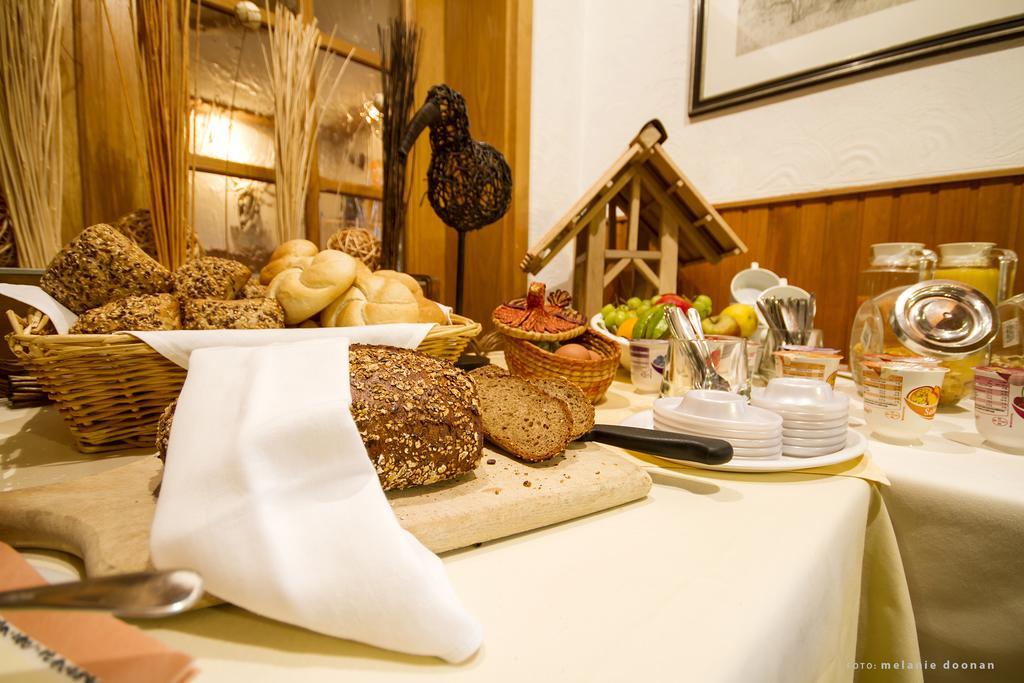 Hotel-Restaurant-Haus Berger Фирзен Екстериор снимка