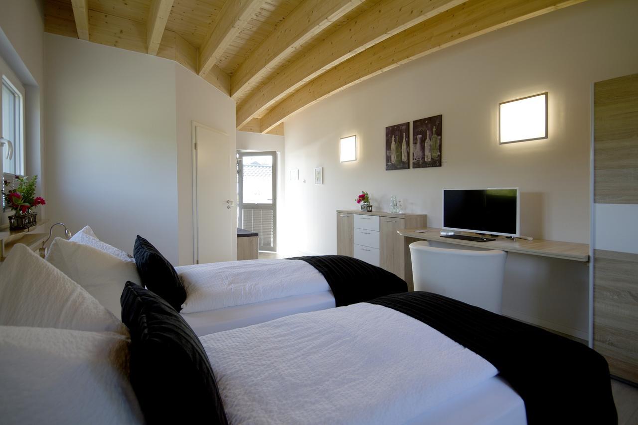 Hotel-Restaurant-Haus Berger Фирзен Екстериор снимка